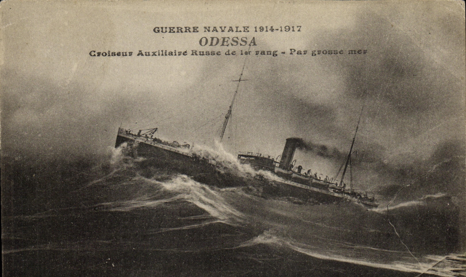 CPA Bateau Odessa Croiseur auxiliaire russe de 1er rang par grosse mer Russie