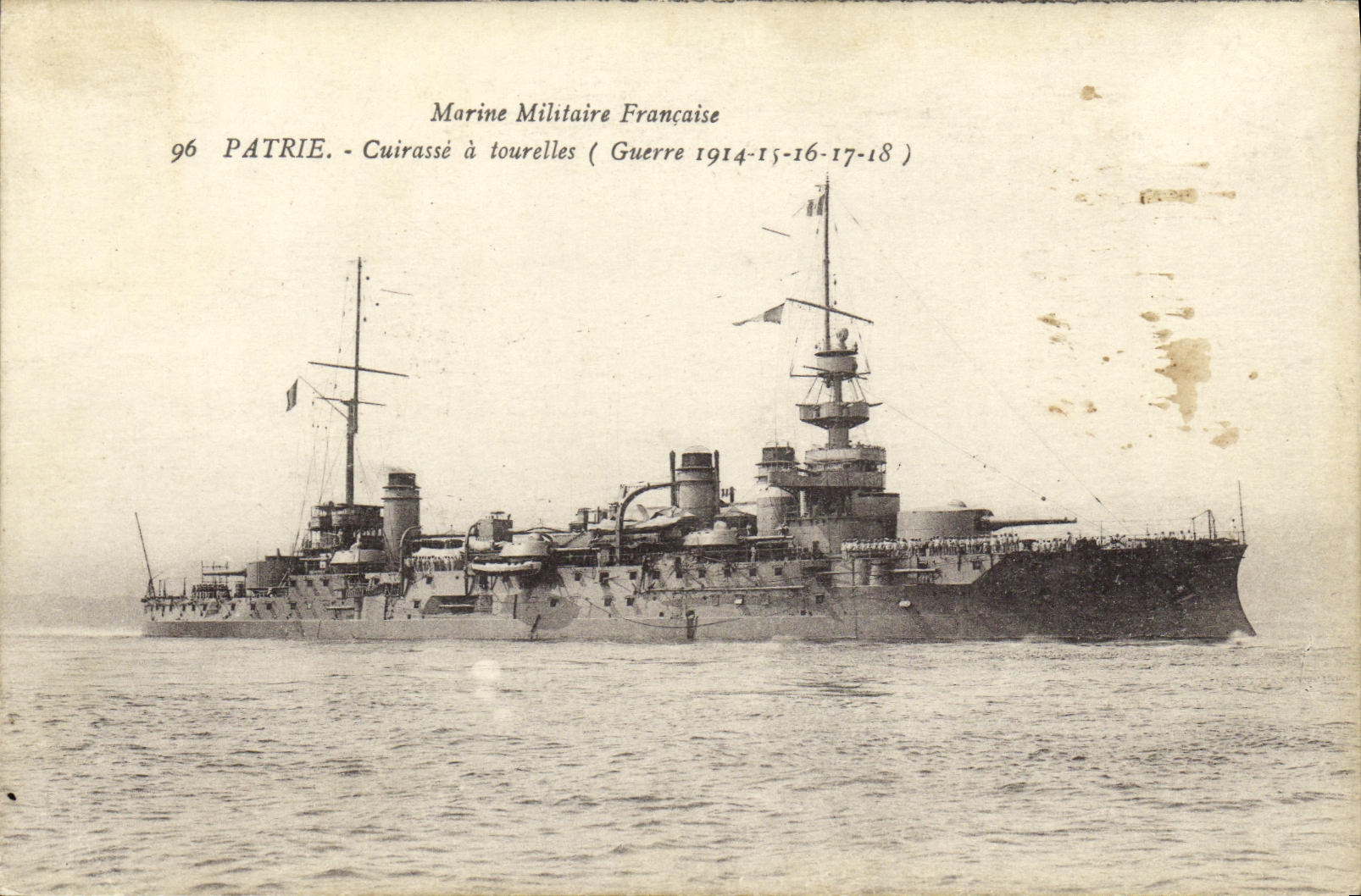 CPA Bateau Guerre La Patrie cuirasse d escadre de 15000 tonnes