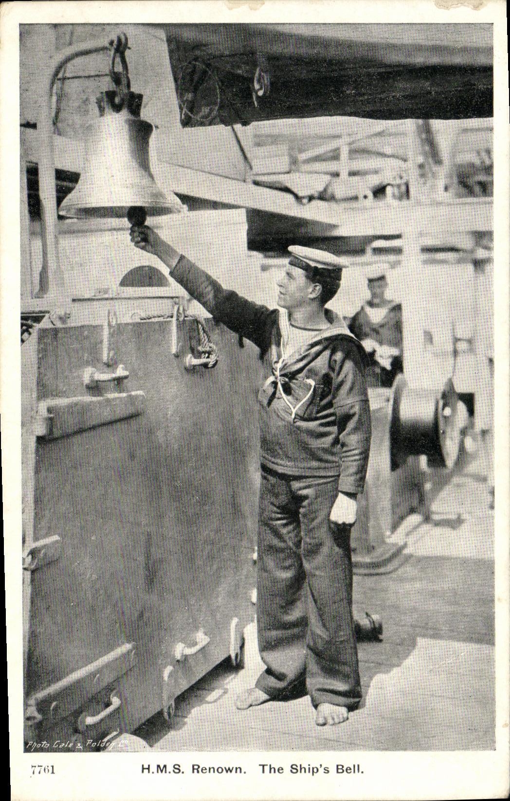 CPA Bateau Guerre HMs Renown The ship s bell