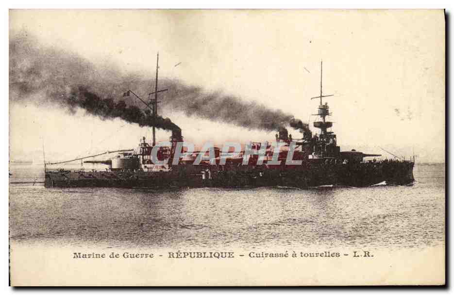 CPA Bateau Guerre Republique Cuirasse a tourelles