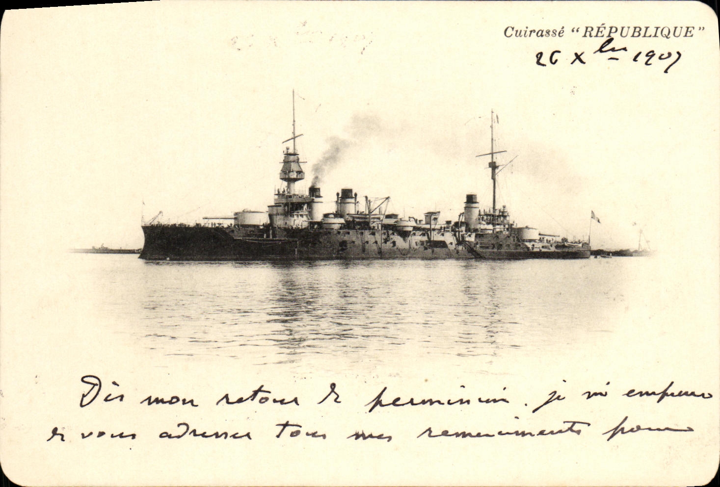 CPA Bateau Guerre Republique Cuirasse a tourelles