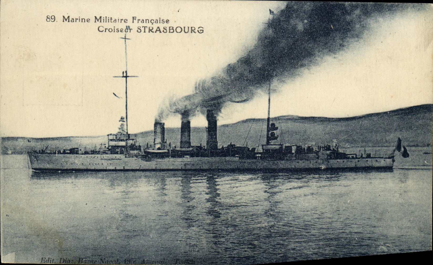 CPA Bateau Guerre Croiseur Strasbourg