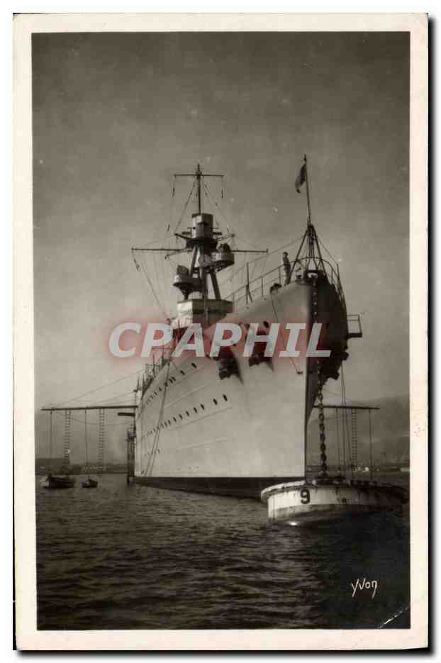 CPSM Bateau Guerre Toulon le croiseur Suffren