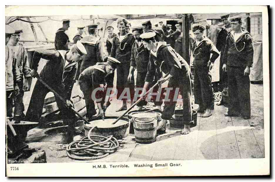 CPA Bateau Guerre HMS Terrible Washing small gear