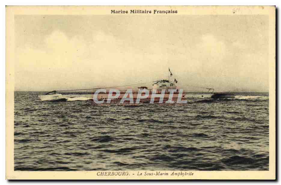 CPA Bateau Guerre Cherbourg Sous marin Amphytrite