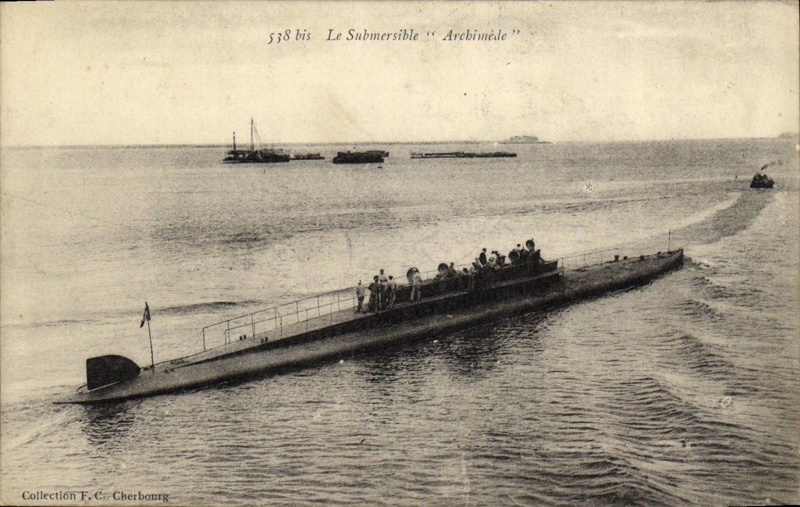 CPA Bateau Guerre Submersible Archimede Sous marin 