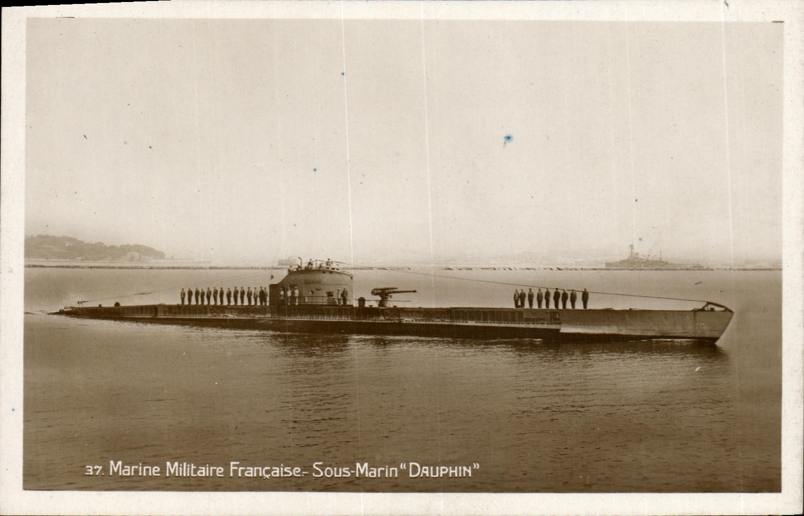 CPA Bateau Guerre Sous marin Dauphin 