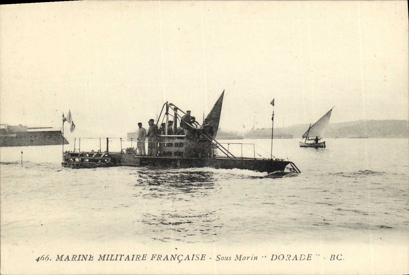 CPA Bateau Guerre Sous marin Dorade