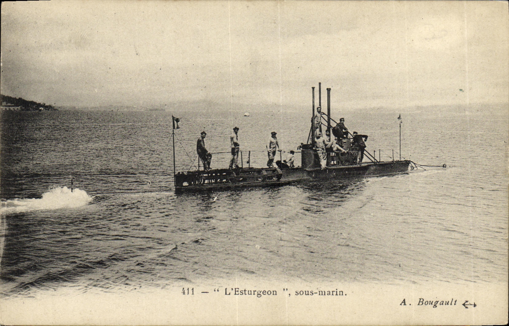 CPA Bateau Guerre Sous marin l Esturgeon 