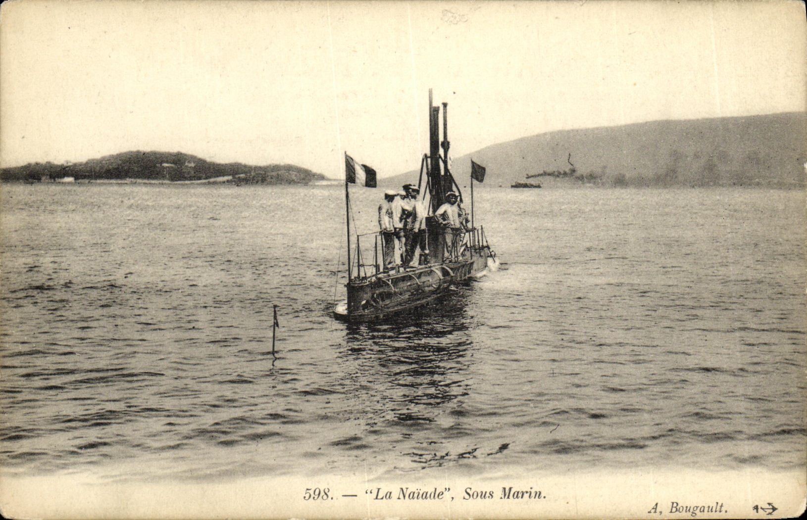 CPA Bateau Guerre La Naiade Sous marin