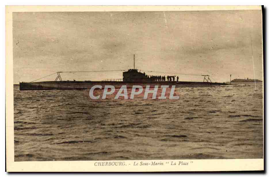 CPA Bateau Guerre Le sous marin La Place