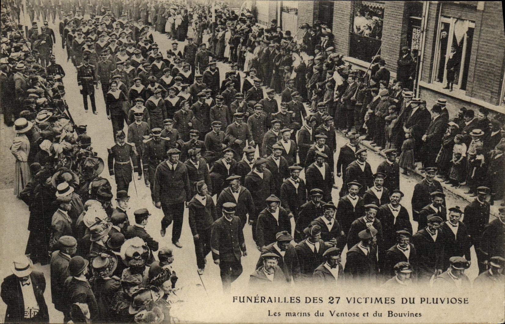 Funerales de las 27 víctimas del Pluviose — Los marineros del Ventose y del Bouvines