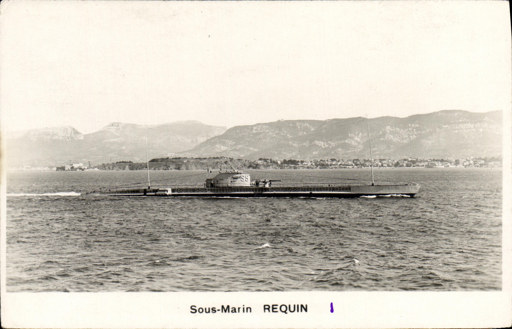 CPA Bateau Guerre Sous marin REquin 