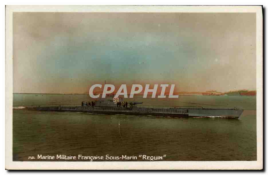 CPA Bateau Guerre Sous marin Requin 