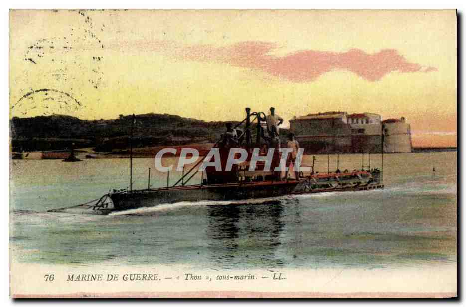 CPA Bateau Guerre Thon Sous marin