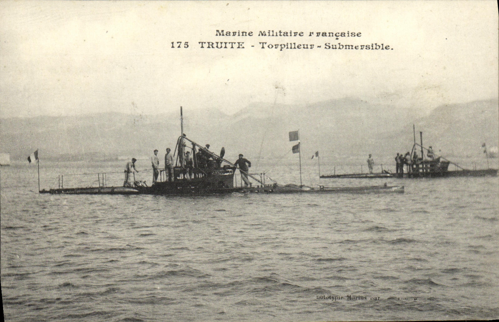 Marine Militaire française — Torpilleur-submersible TRUITE (n°175) — phototypie Marins car, n°2