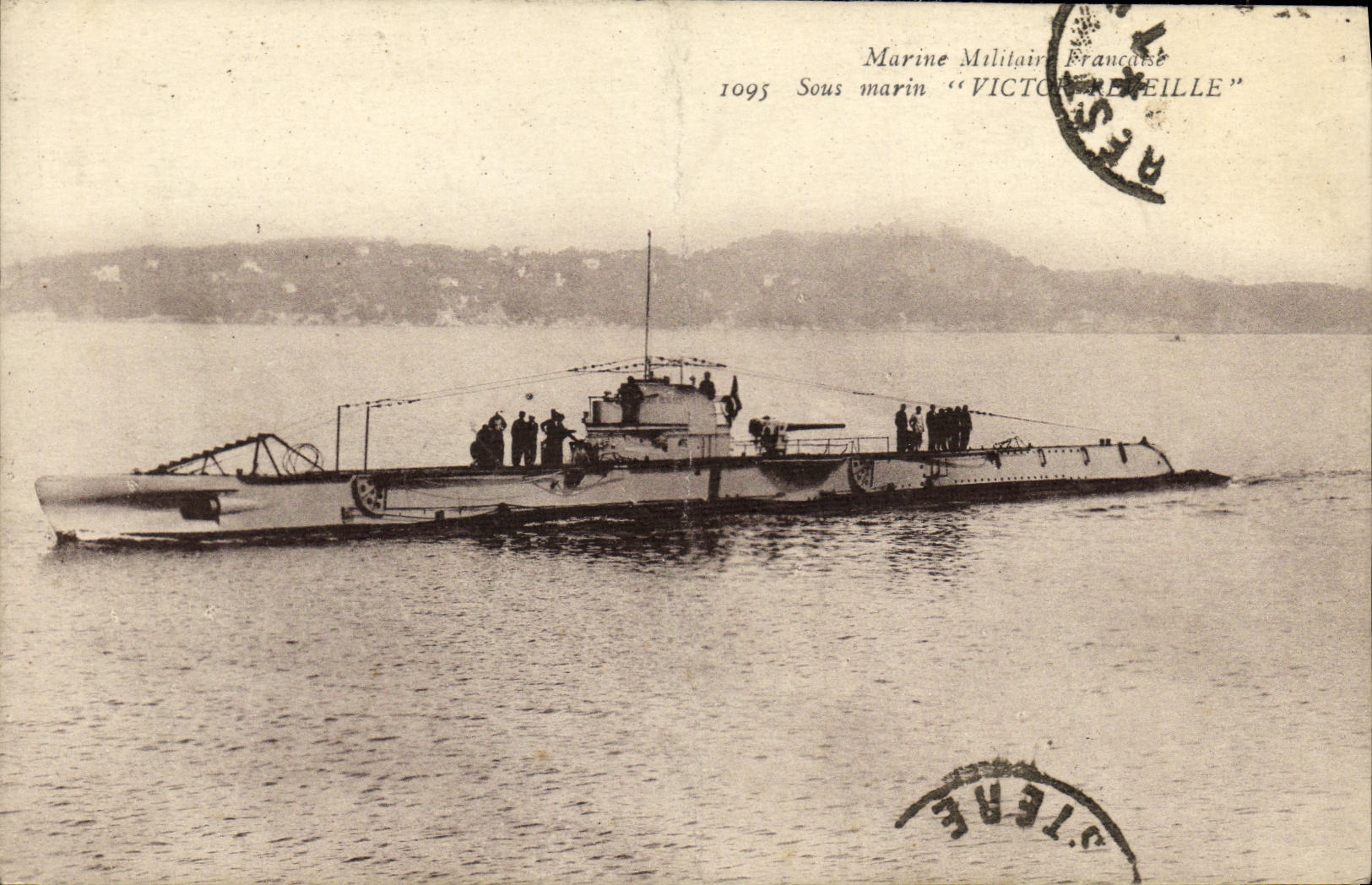 CPA Bateau Guerre Sous marin Victor Reveille