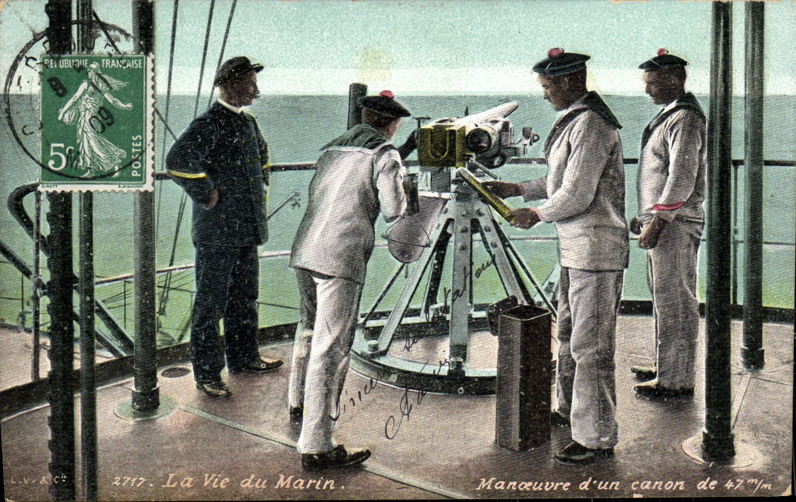 Manœuvres d'un canon de 47"/m — La Vie du Marin — Éditeur L.V. & Cie, n° 2717