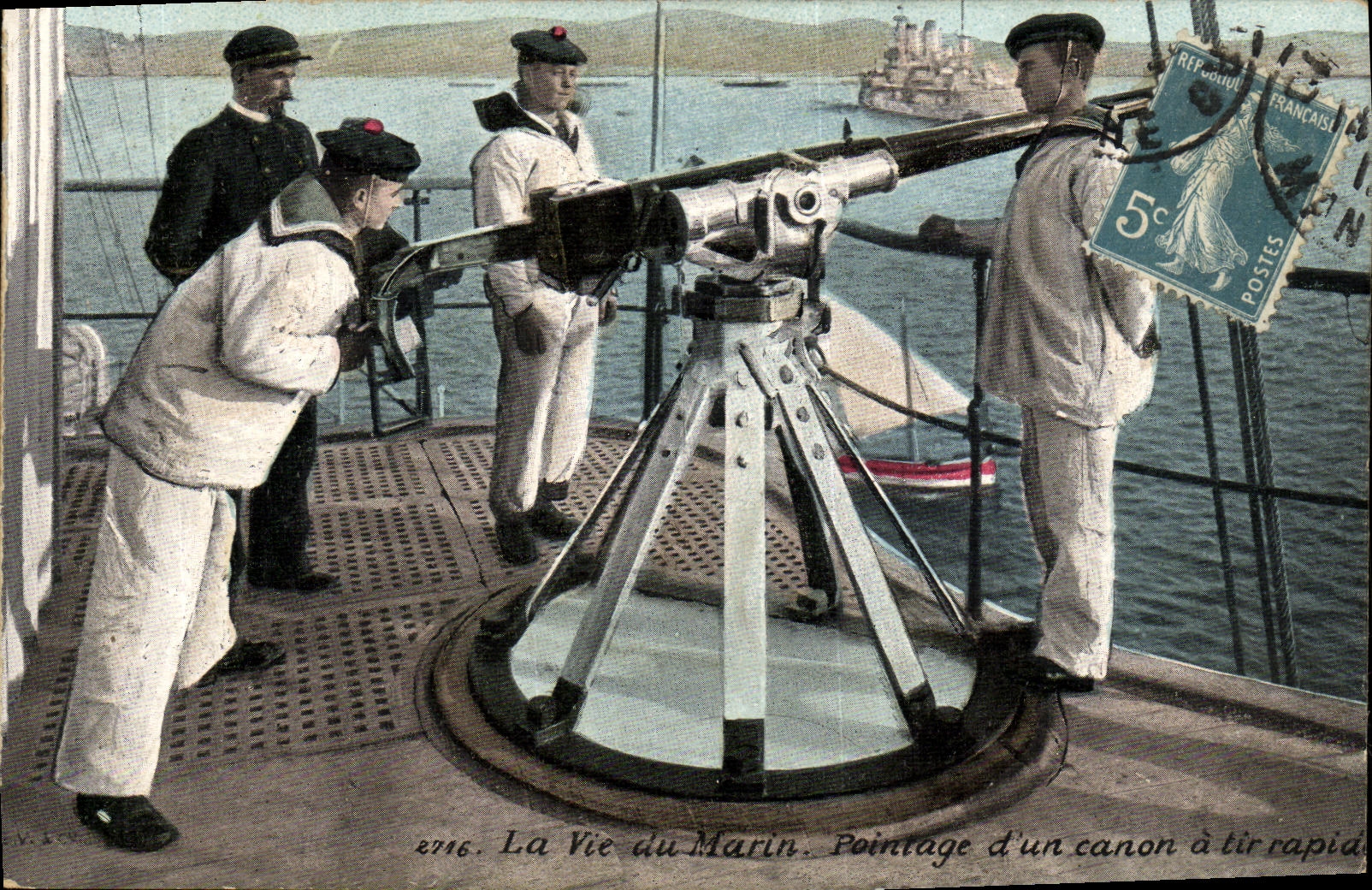 Pointage d'un canon à tir rapide — La Vie du Marin — éditeur V. Marc, n° 2716