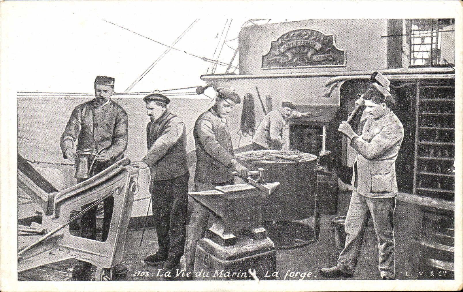 CPA Bateau La vie du marin La forge Forgeron 