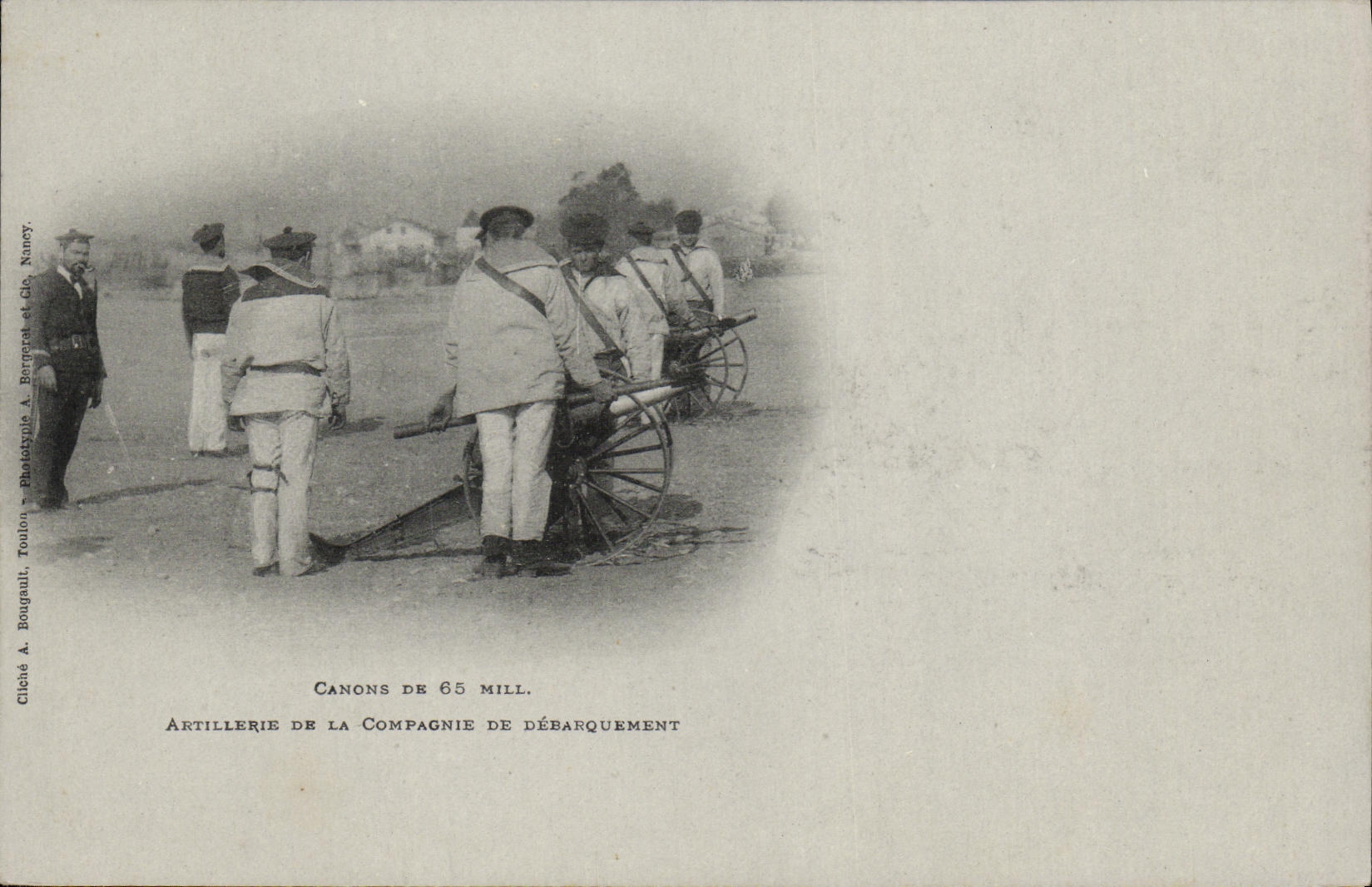 CPA Bateau Guerre Canons de 6L5mm Artillerie de la compagnie de debarquement 