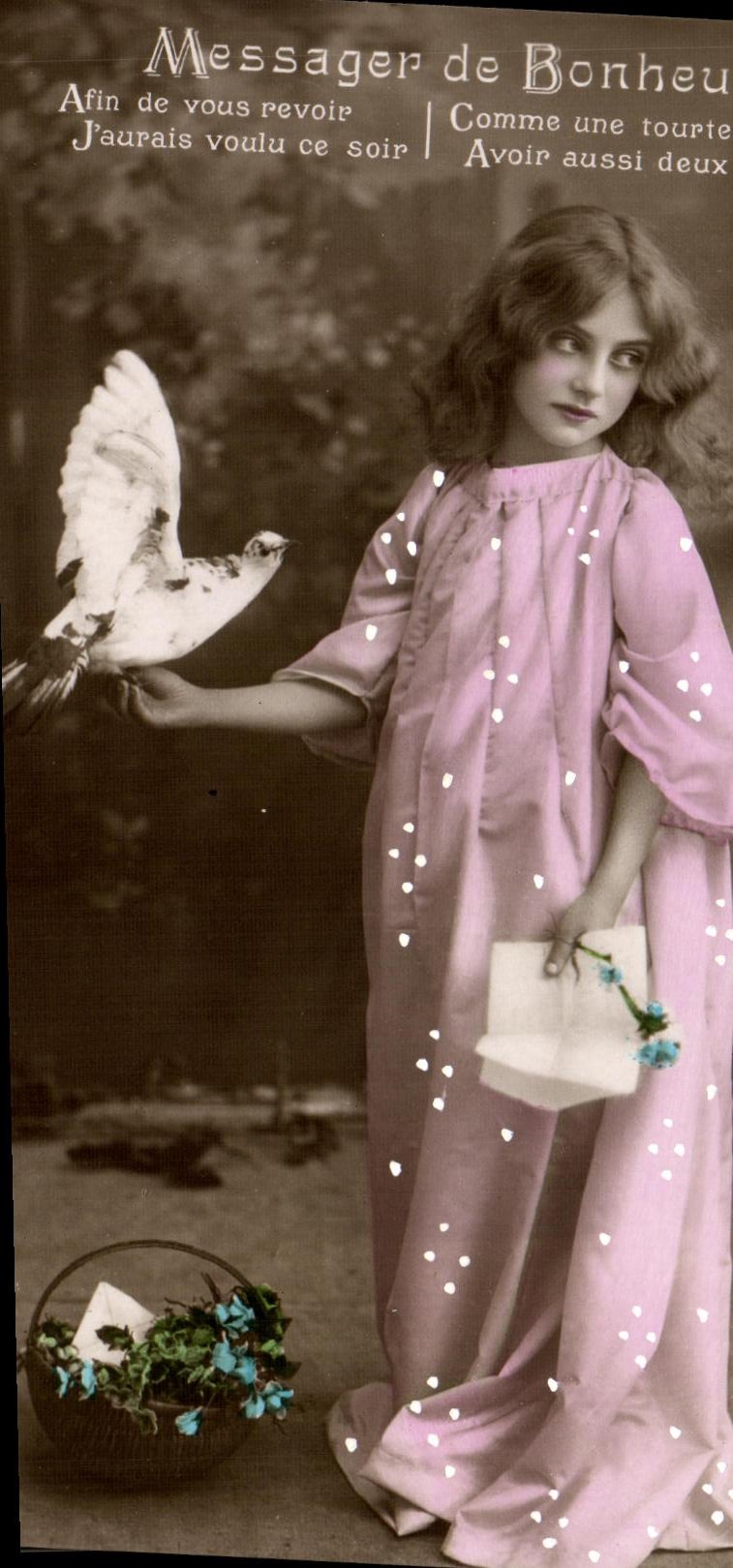CPA Fantaisie Enfant et colombe Messager de bonheur