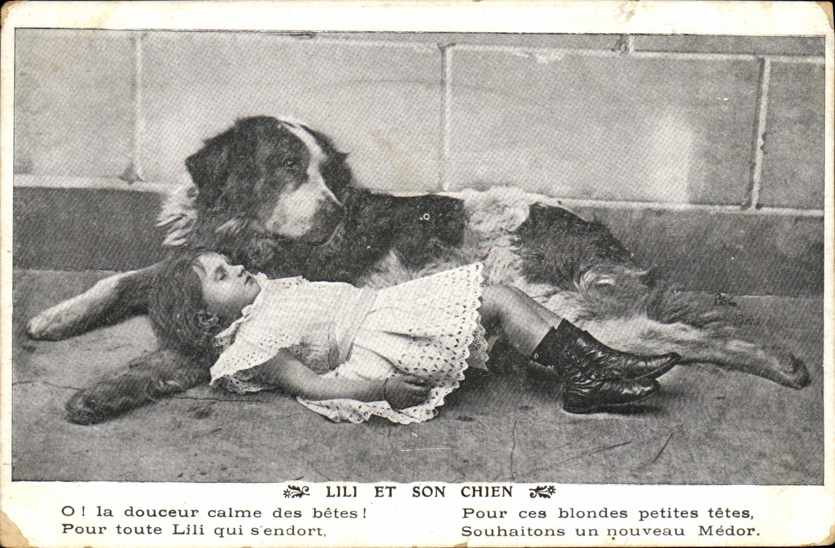 CPA Fantaisie Enfant Lili et son chien 