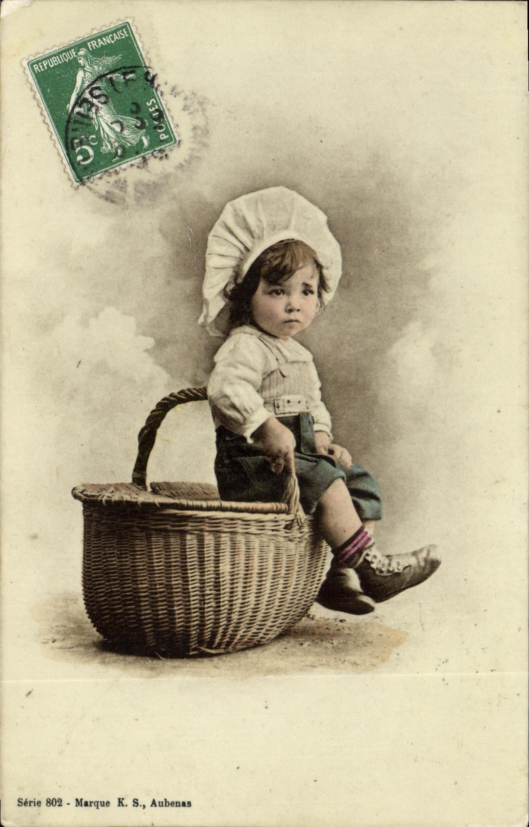 CPA Fantaisie Enfant Petit patissier