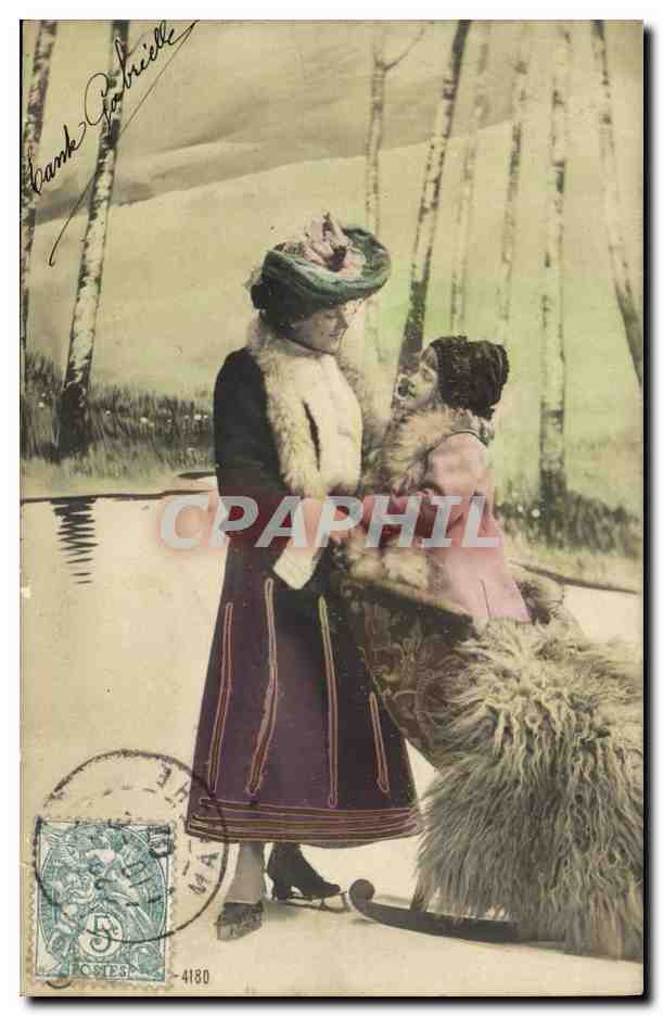 Femme et enfant près d'un traîneau — scène hivernale — éditeur Frank Gabrielle, n°4180