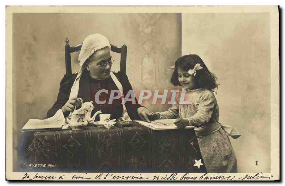 CPA Fantaisie Enfant et grand mere