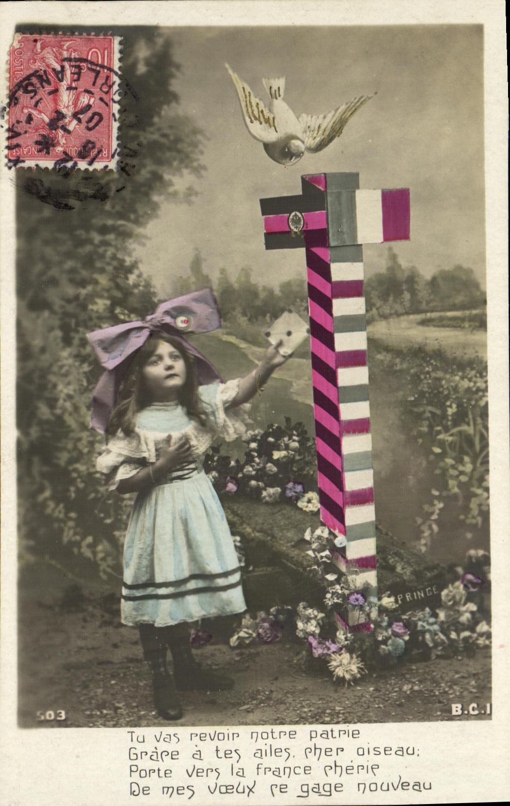 CPA Fantaisie Enfant Alsace Lorraien Militaria Colombe