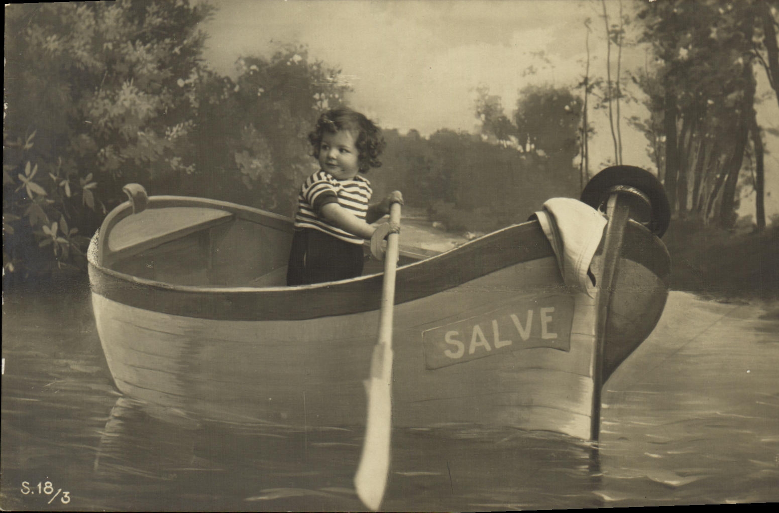 CPA Fantaisie Enfant Barque Salve