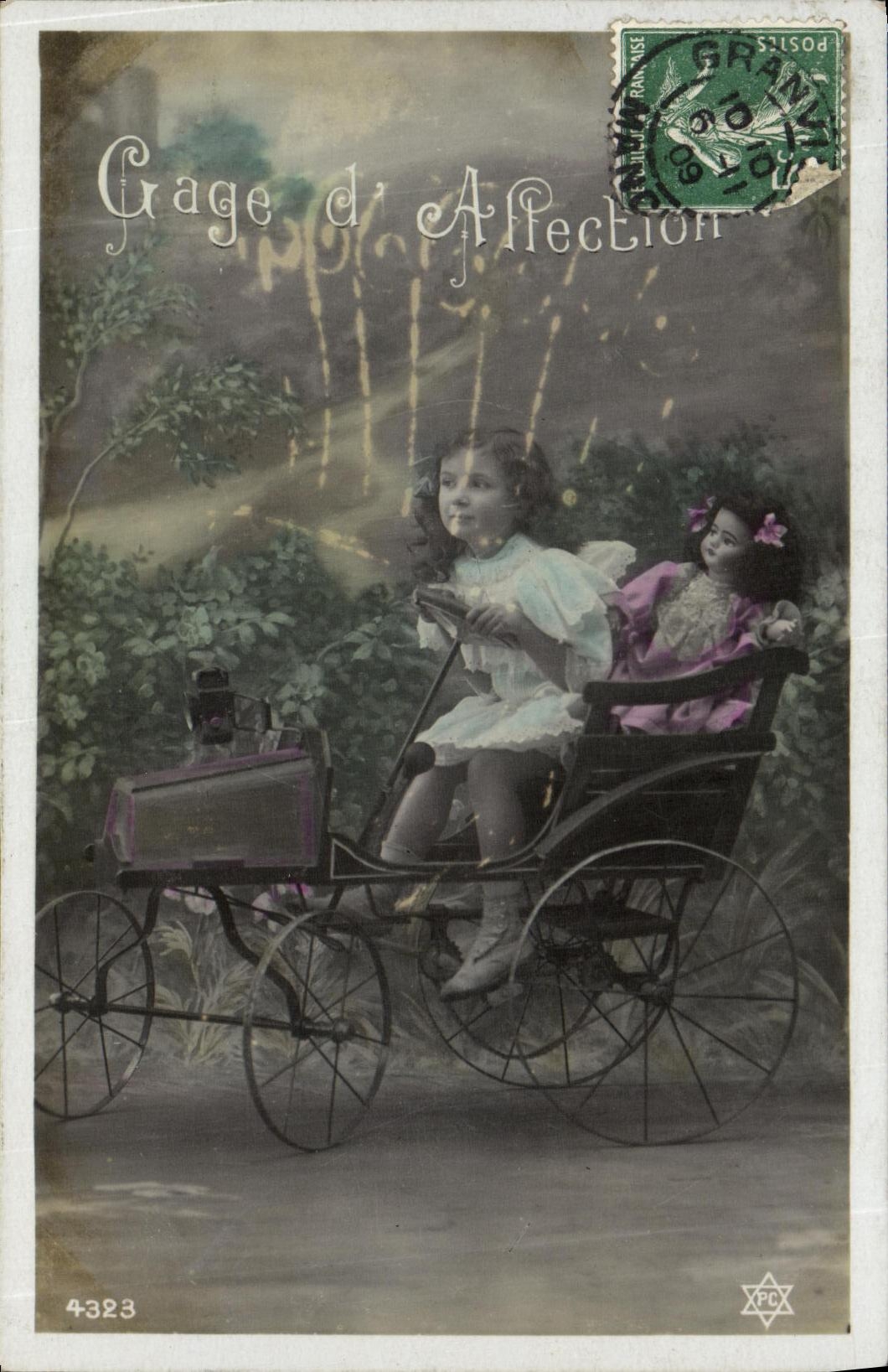 CPA Fantaisie Enfant Velo automobile 