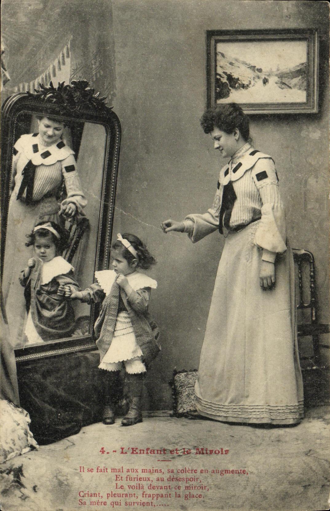 CPA Fantaisie L Enfant et le miroir
