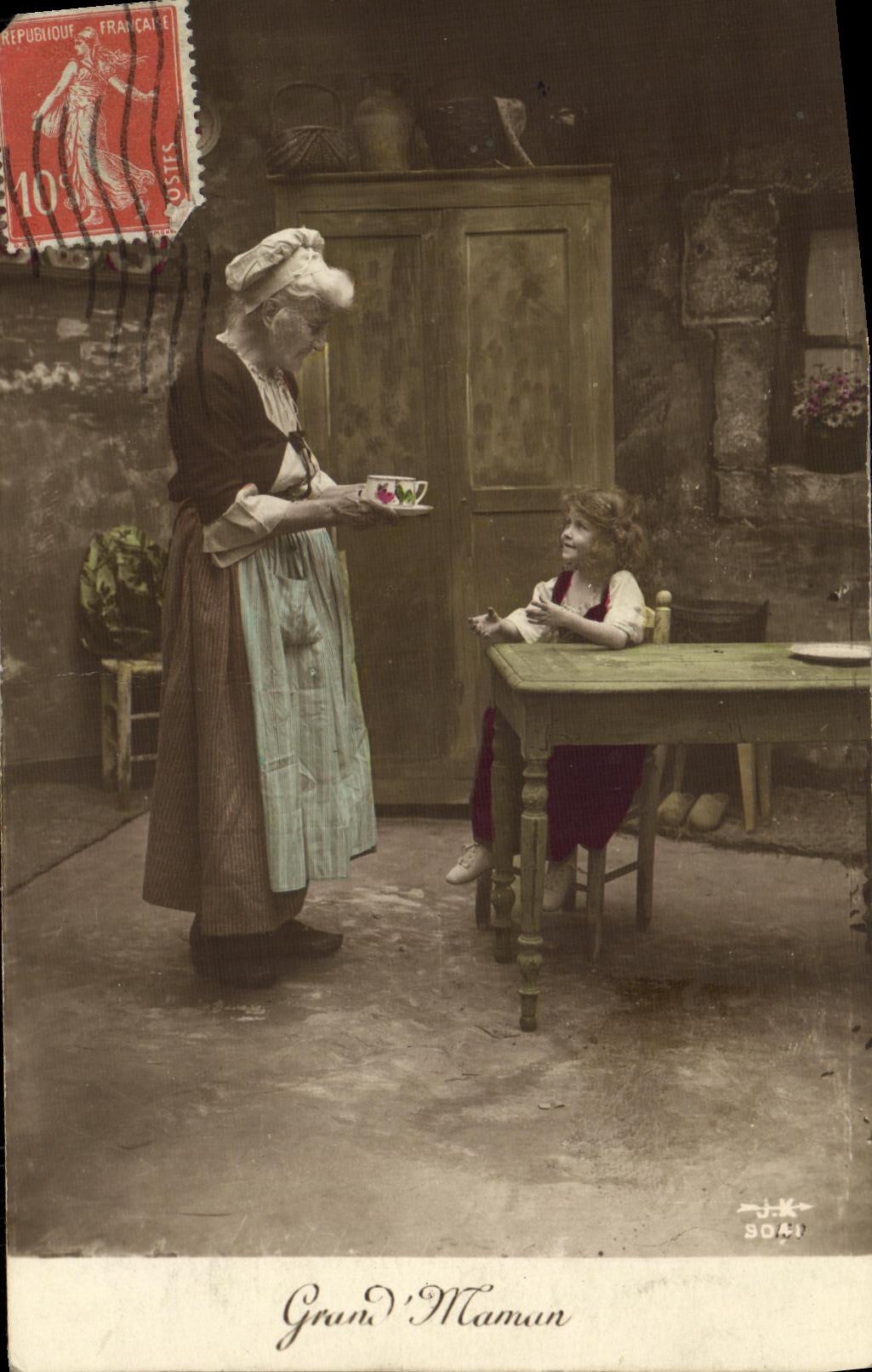 CPA Fantaisie Enfant Grand maman