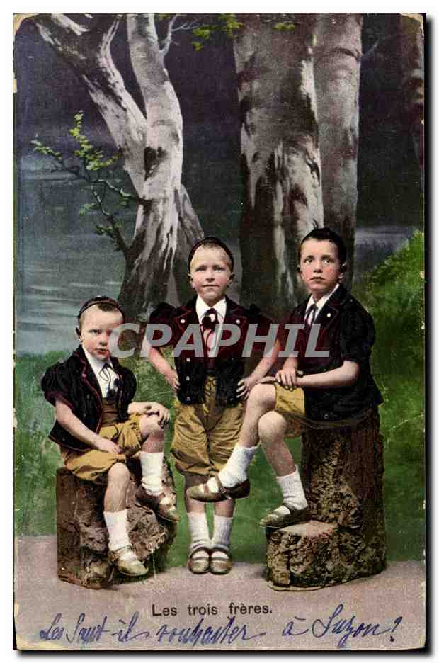 CPA Fantaisie Enfants Les trois freres Folklore