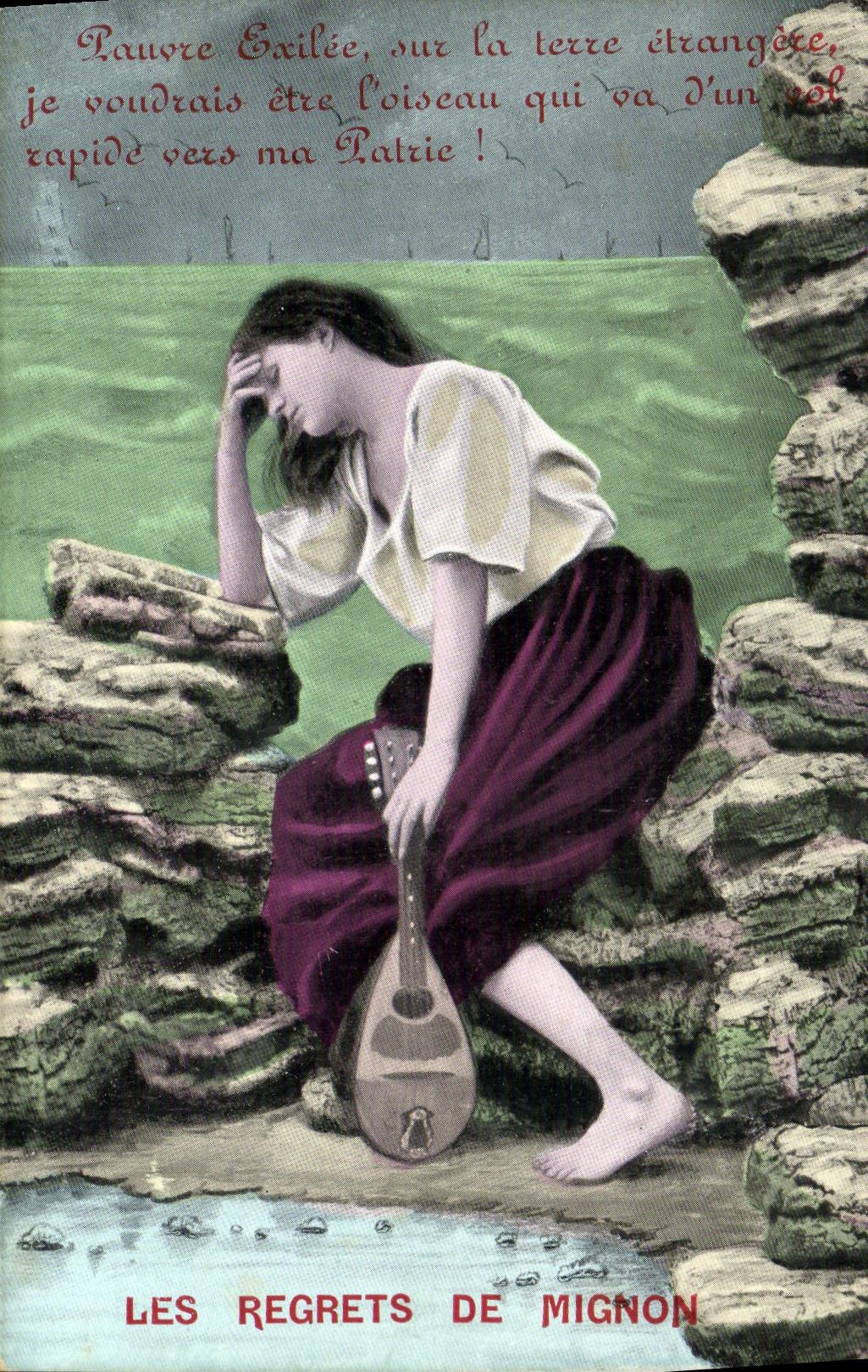 CPA Fantaisie Femme Regrets de mignon Mandoline