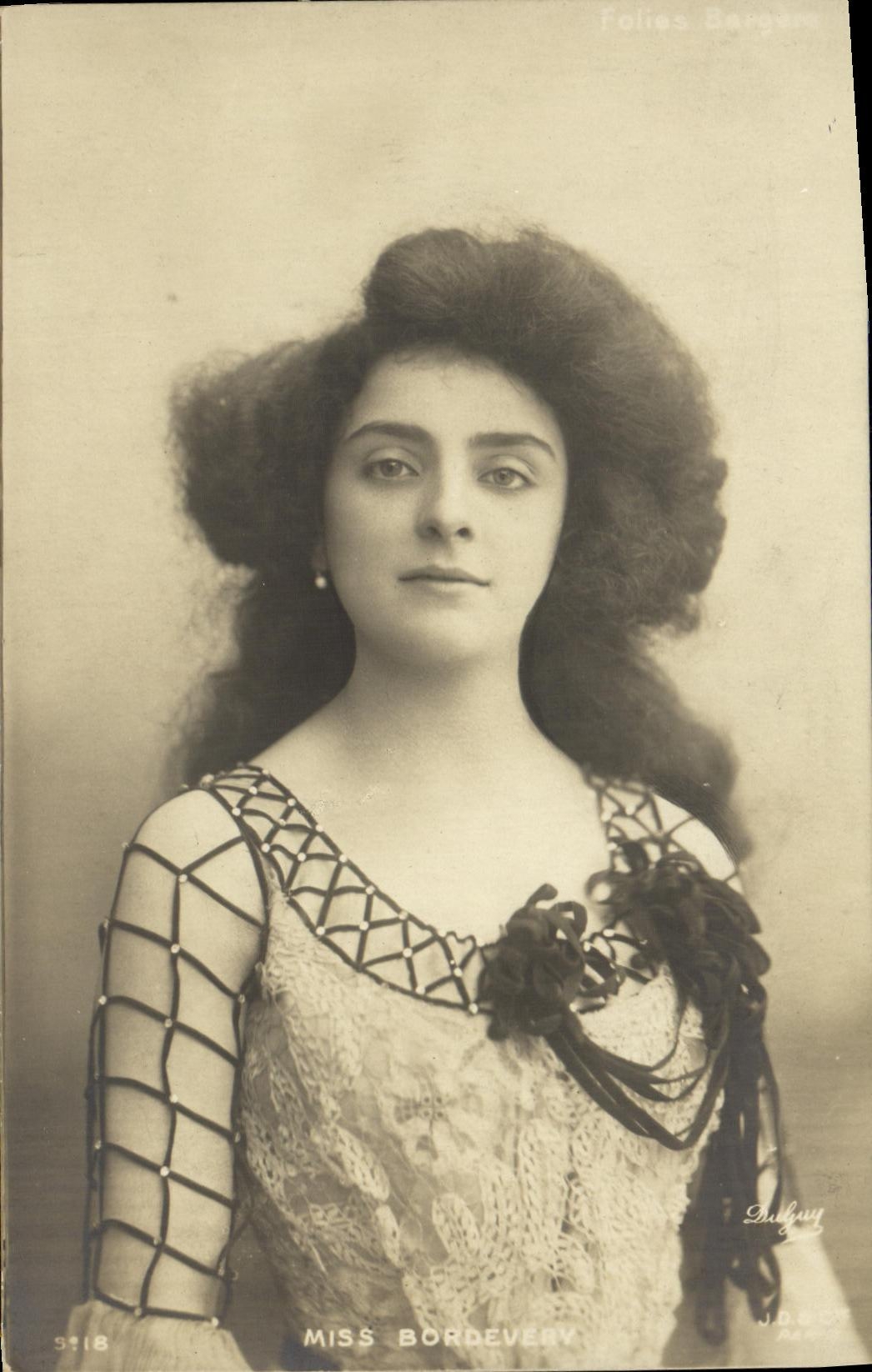 Miss Bordevery — Folies Bergère — éditeur Dubugy, n° 918