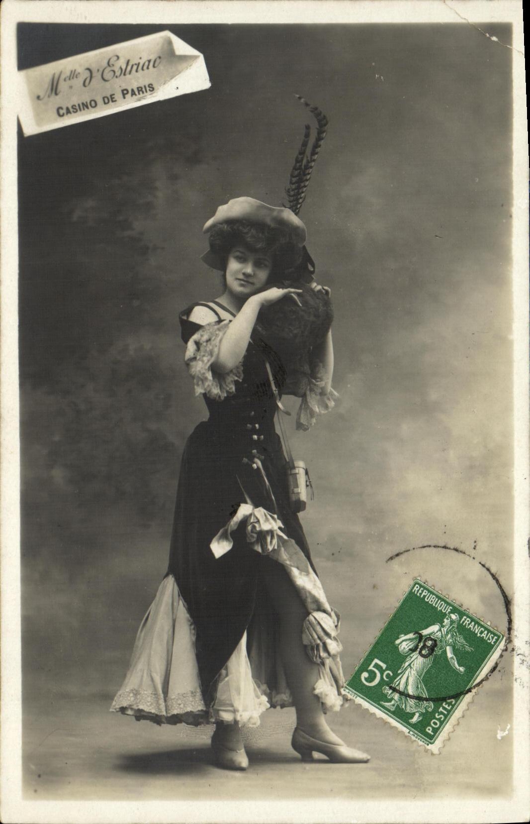 Melle d'Estriaoc — Casino de Paris — éditeur inconnu, n° de série non visible
