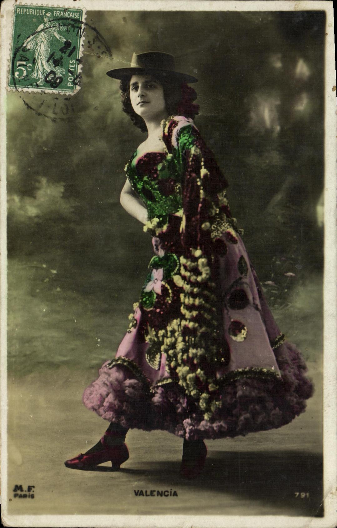 CPA Fantaisie Femme Valencia Espagne