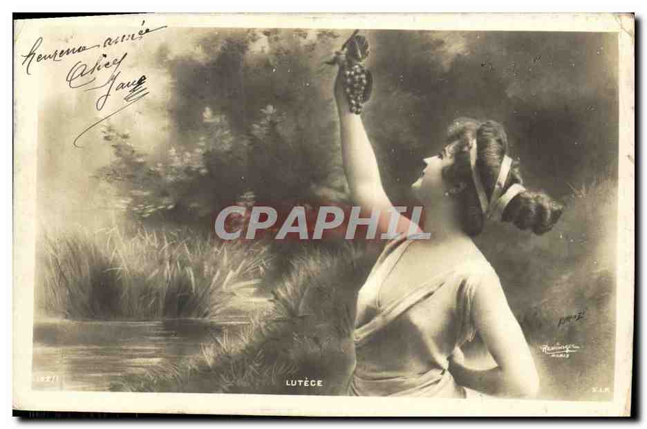 CPA Fantaisie Femme Lutece