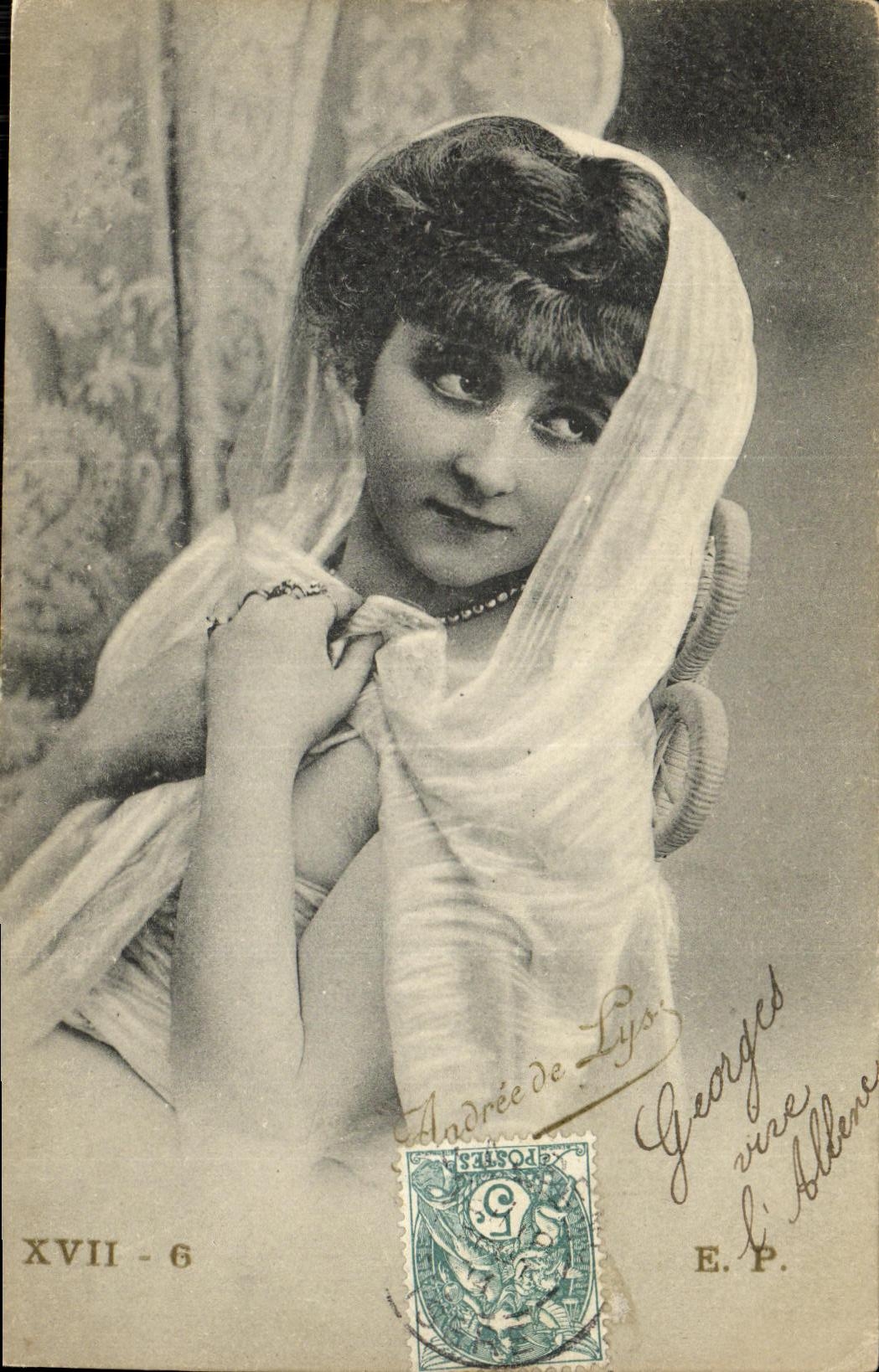 CPA Fantaisie Femme Andree de Lys