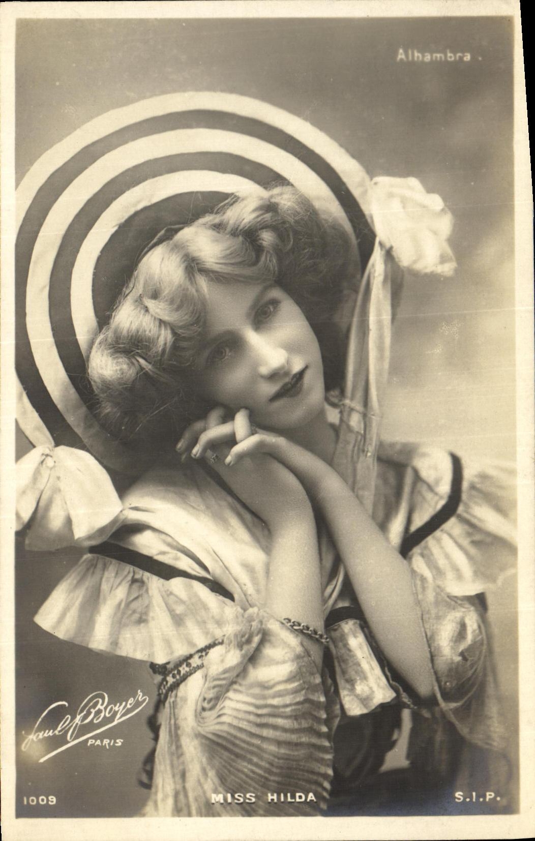 Miss Hilda — portrait — Faulf Boyer, Paris, série 1009, Alhambra S.I.P.