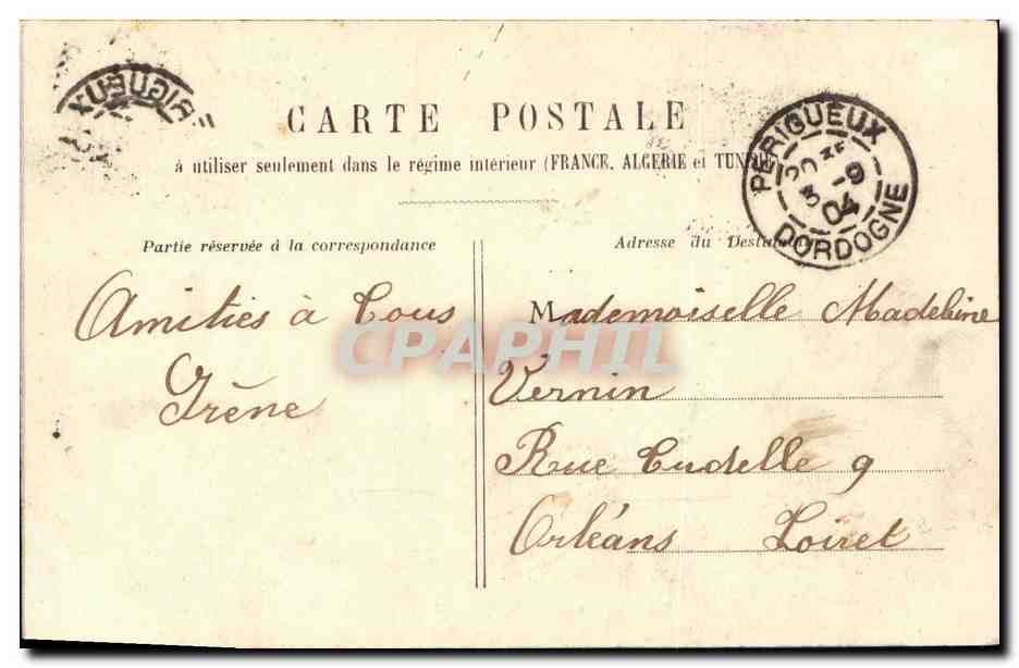 Femme en robe de bal — jardin fleuri — Gillet, Périgueux — Reverso