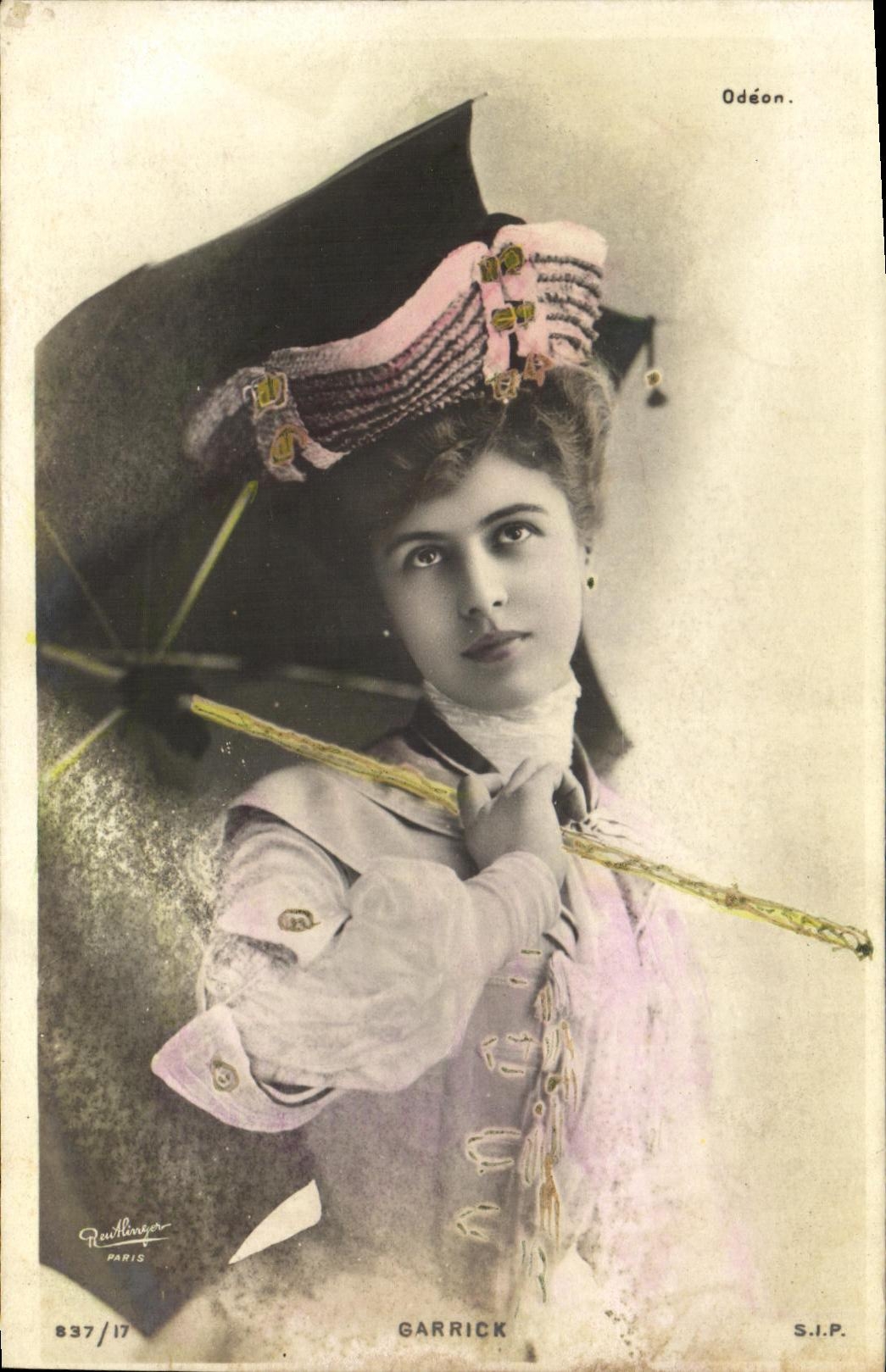 CPA Fantaisie Femme Odeon Garrick