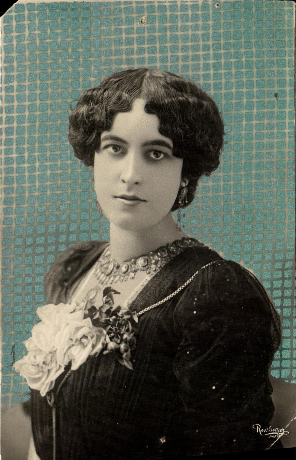Antike Ansichtskarte Fantasie Frau De Laspada