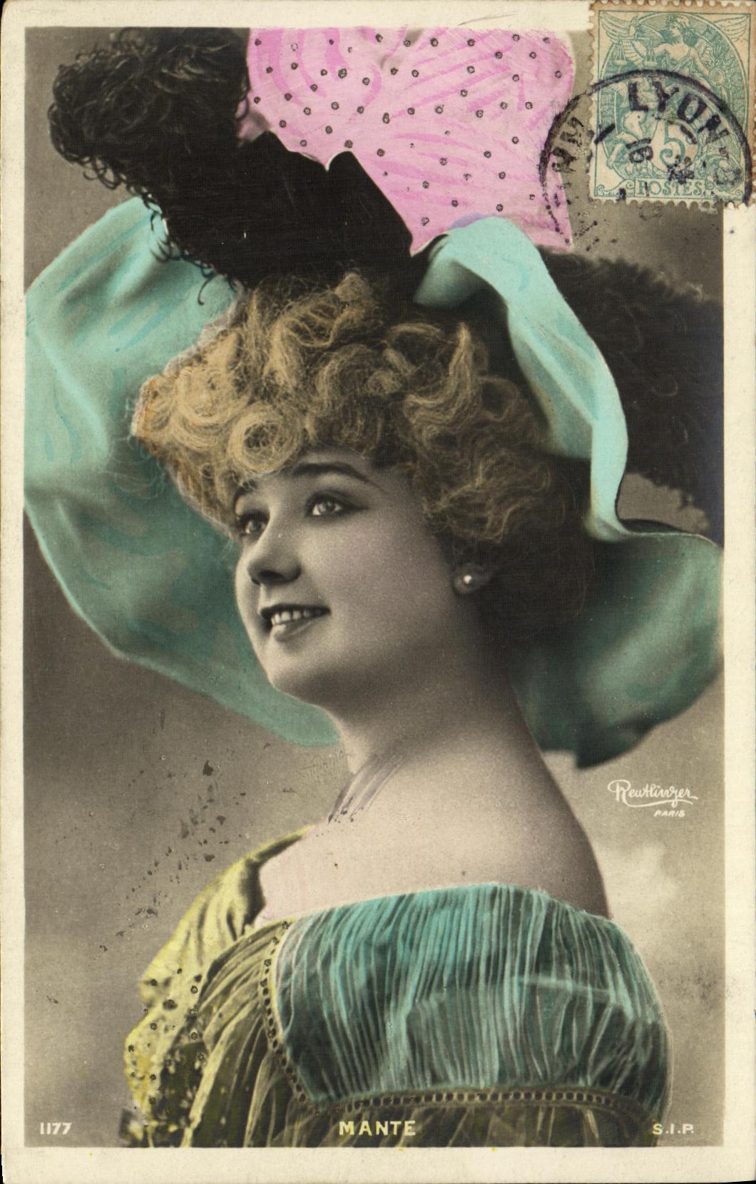 Mante — Retrato de la cantante — Rawthiinger, París, n° 1177