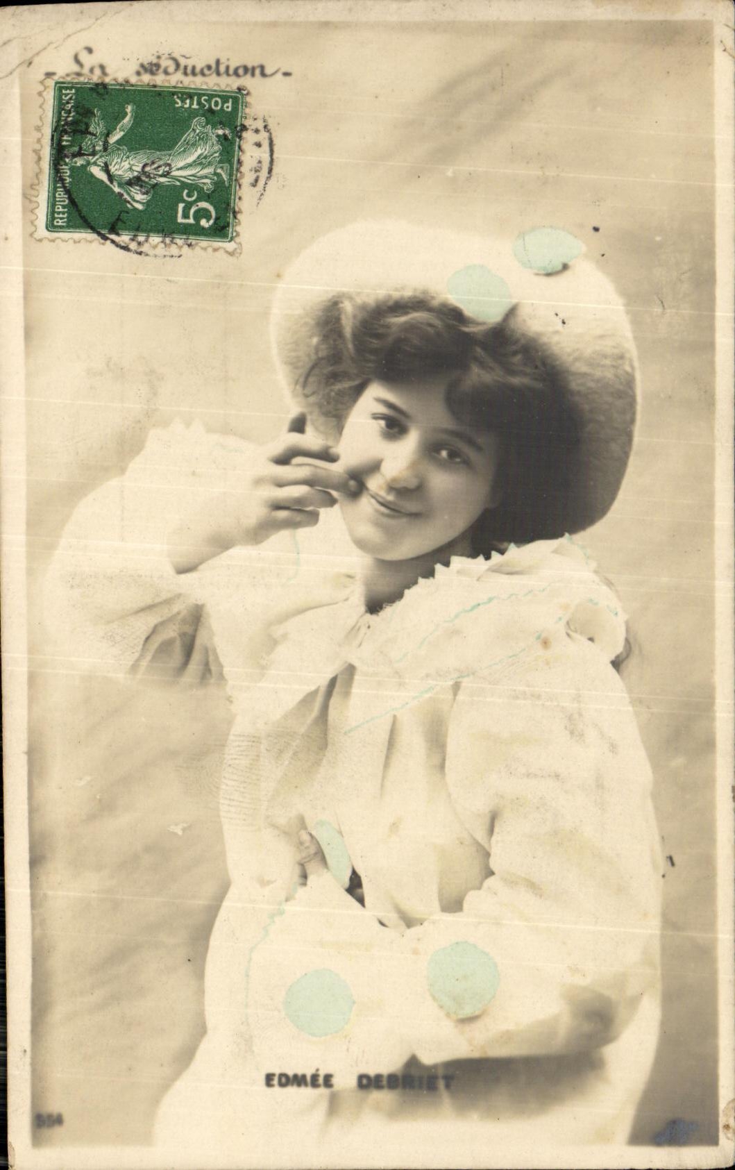 CPA Fantaisie Femme Edmee Desriet