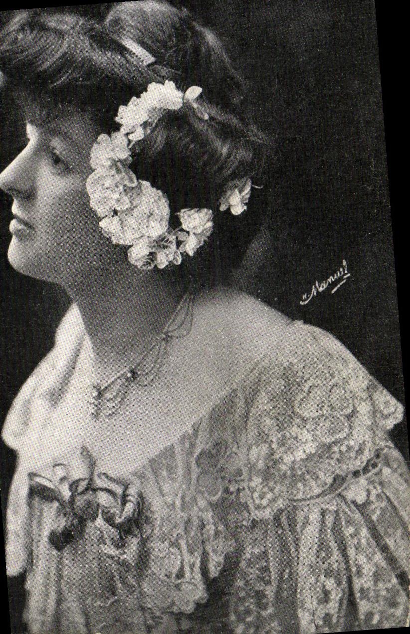 CPA Fantaisie Femme Marther Regnier