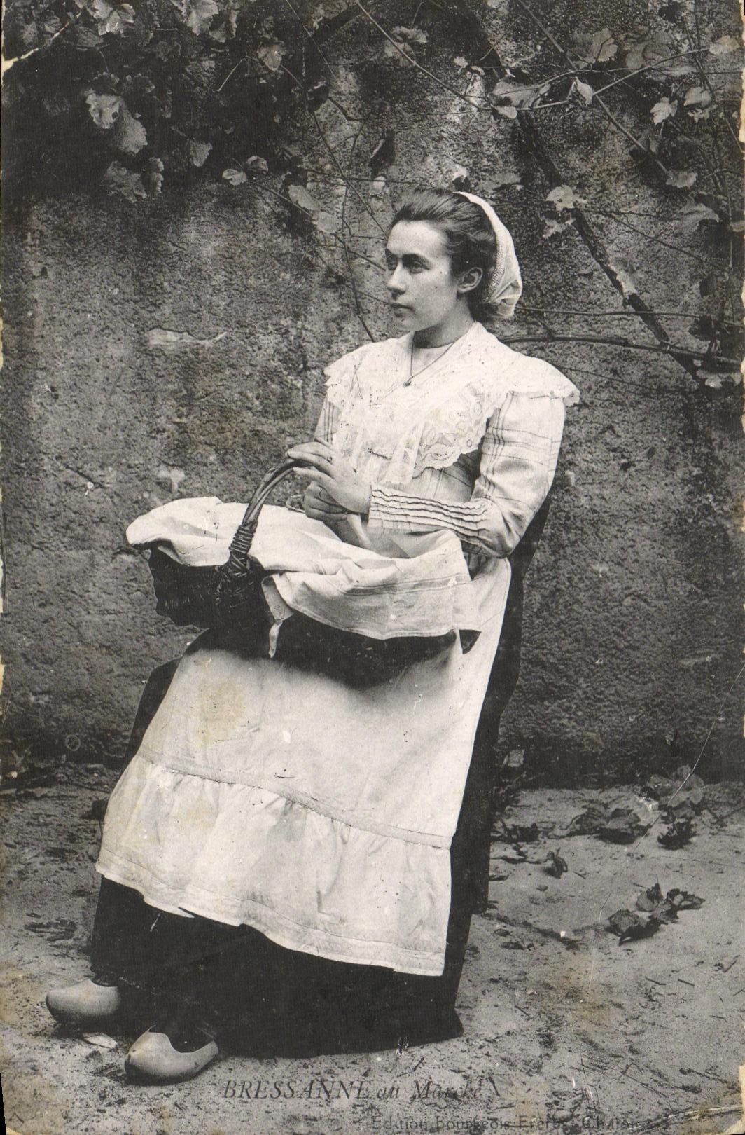 CPA Fantaisie Femme Bressane au marche